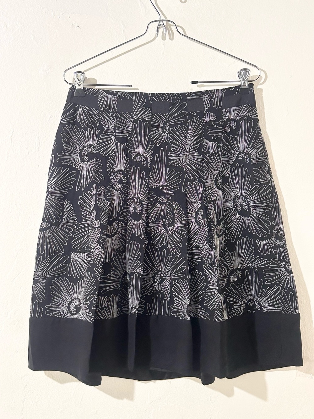 Ann Taylor Black Floral Embroidered Silk Skirt 4